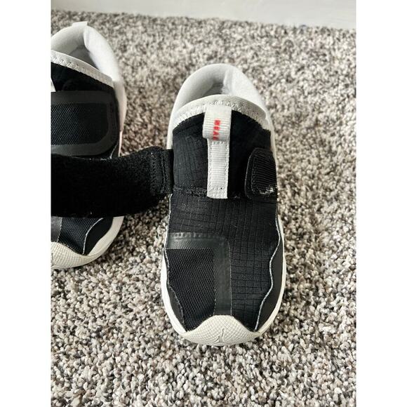 Air Jordan slip on velcro shoes toddler size 10c - Picture 4 of 7